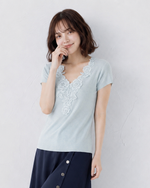 レースVネック スリムフィット 半袖Tシャツ