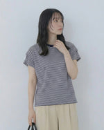 ボーダー柄 ゆったり バットスリーブ クルーネックTシャツ