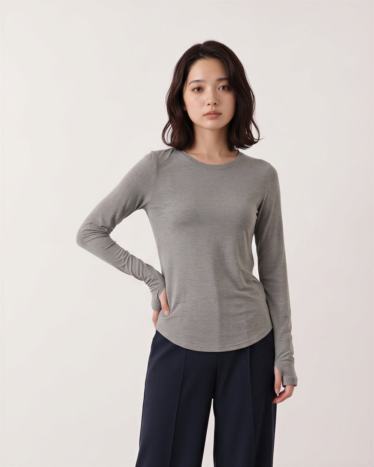 【秋新作】【全2色】S~2XL ラウンドネック スリムフィット インナー 長袖Tシャツ