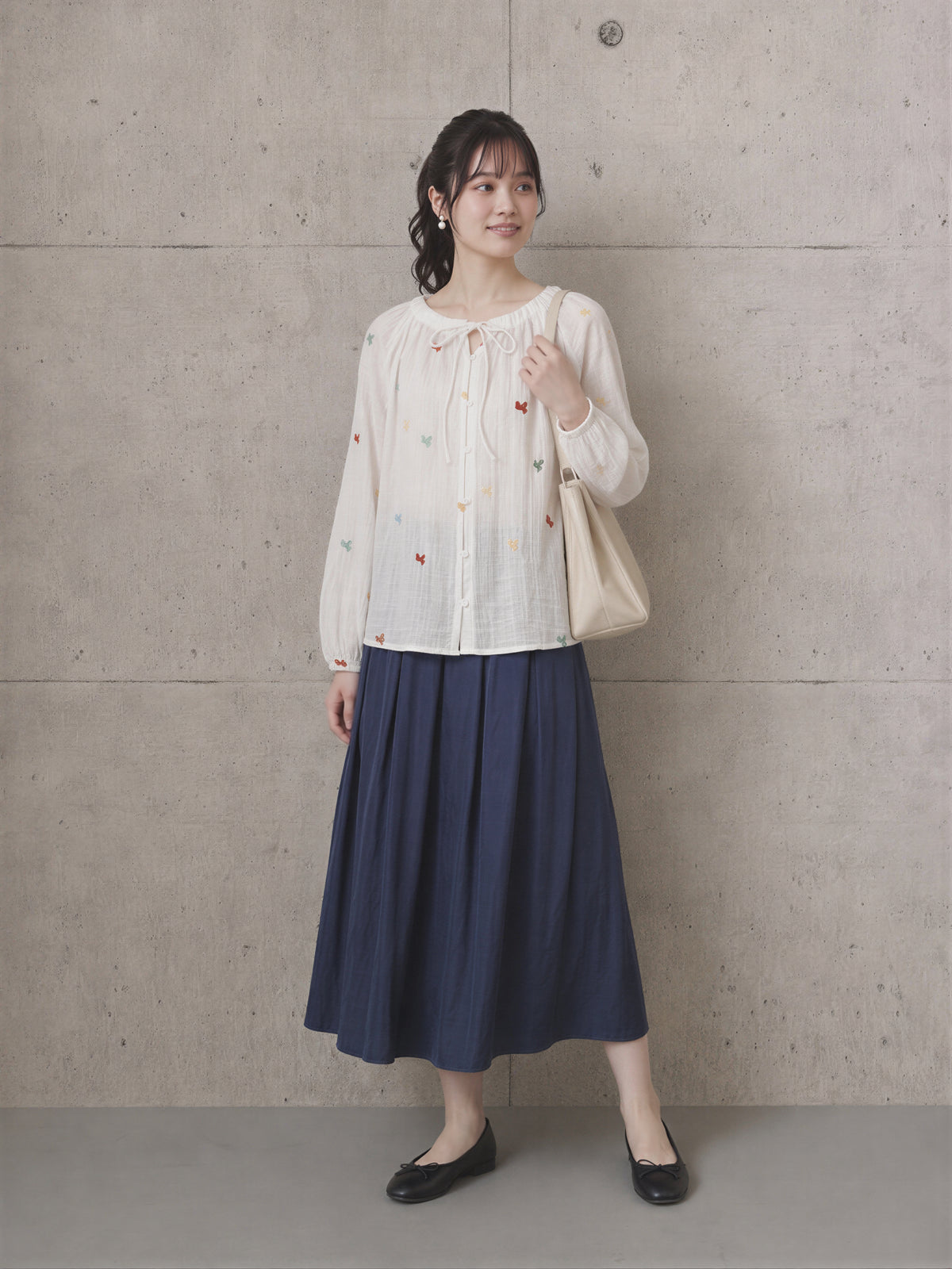S~XL フリル襟リボン刺繍ブラウス
