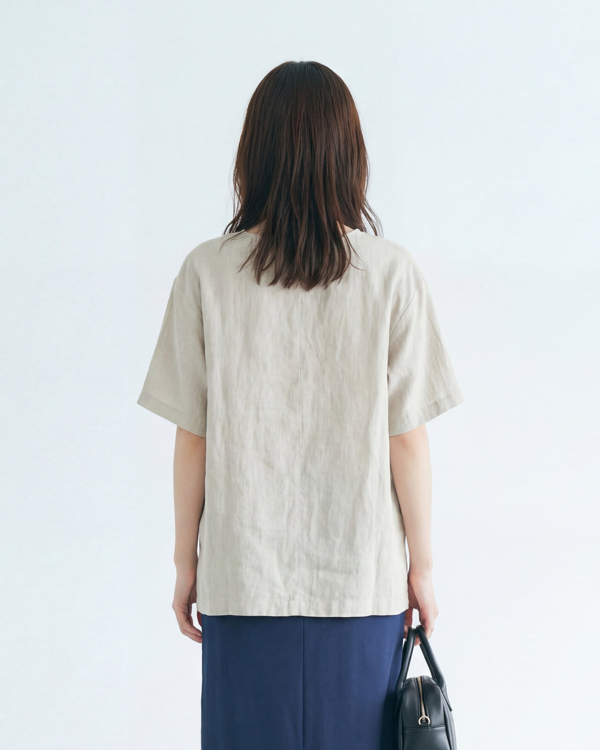 ライトベージュ ゆったりドロップショルダー クルーネック プリント半袖Tシャツ