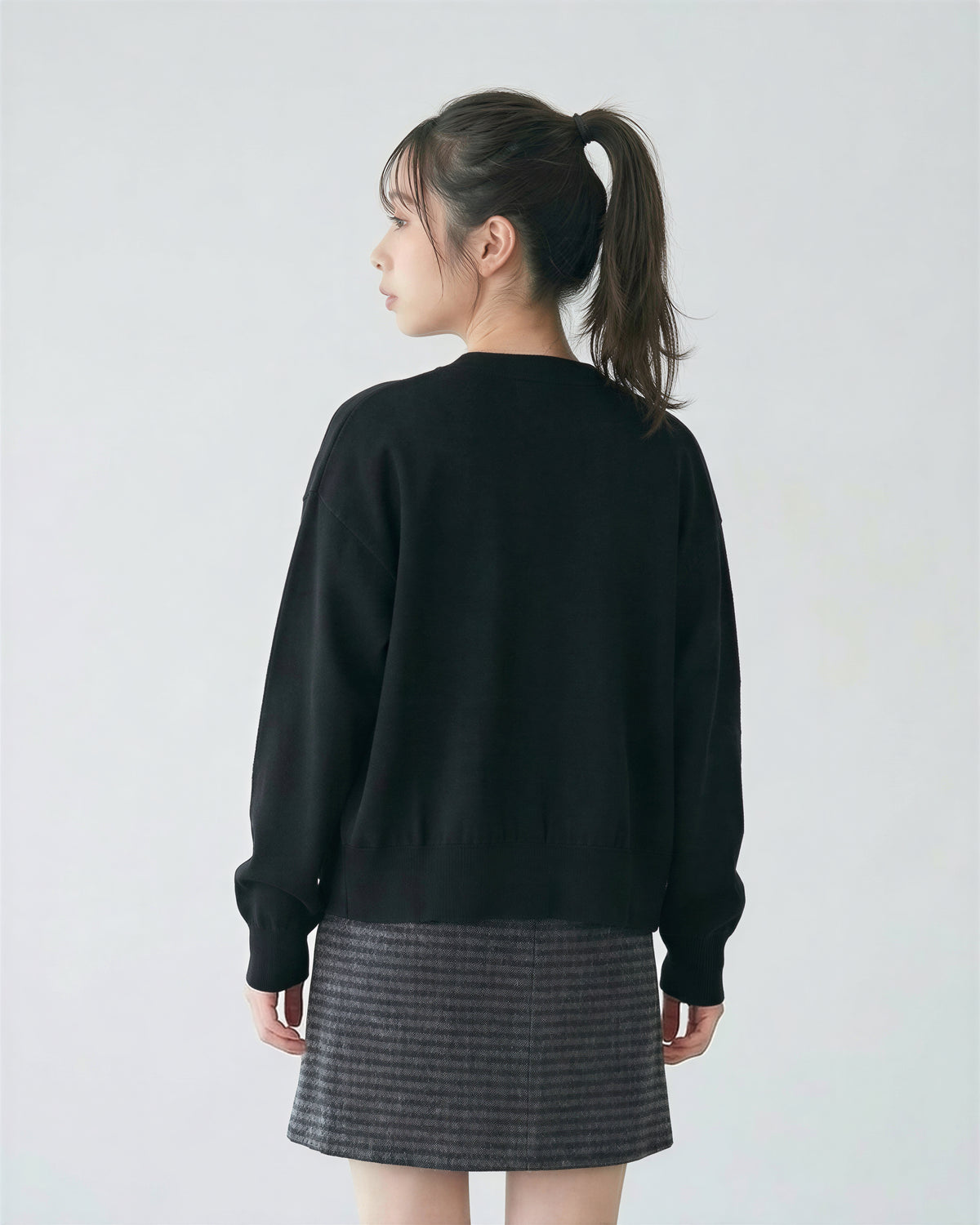 クルーネック ボタンフロント シンプルショート丈スタジャン