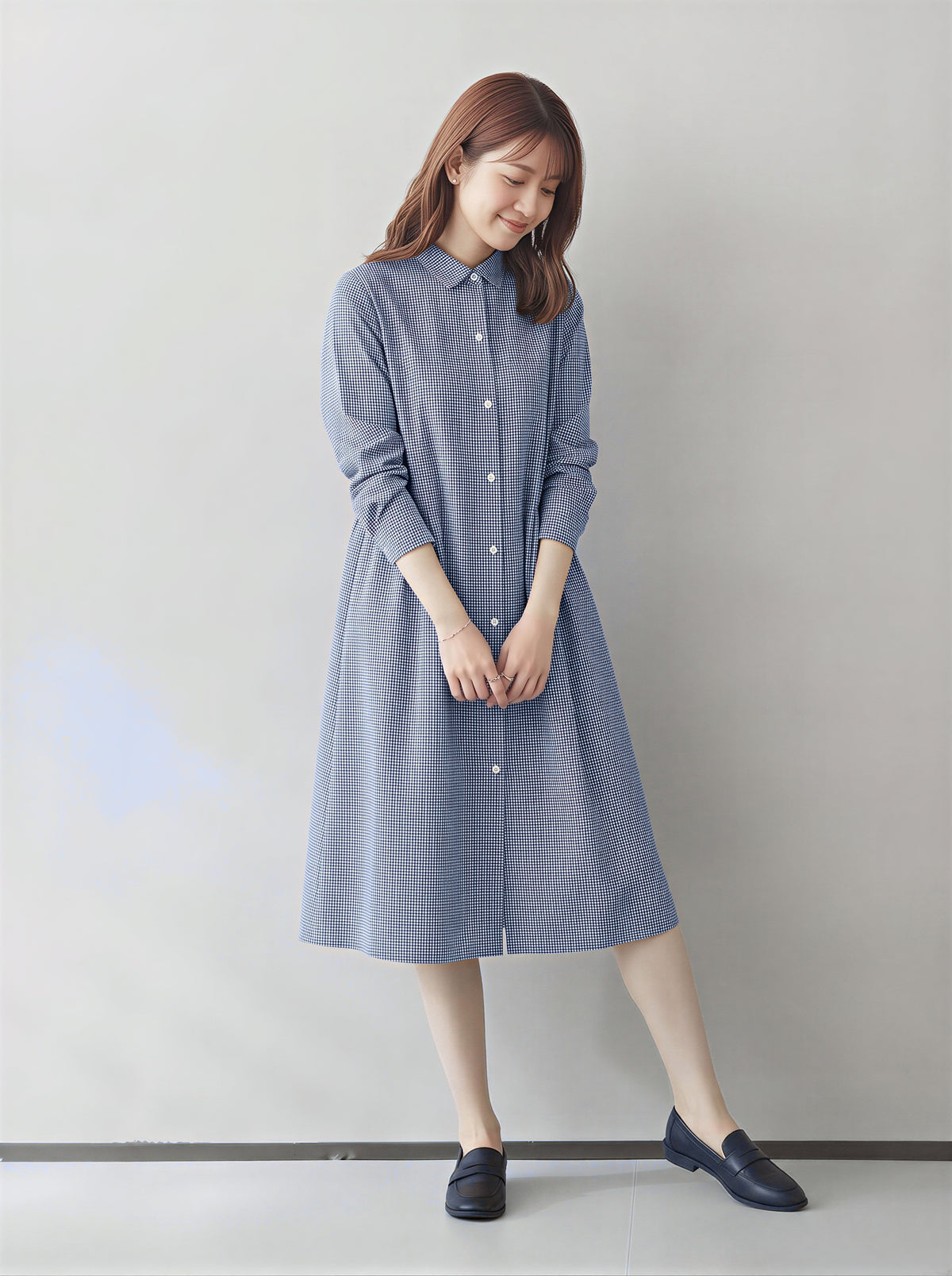 【秋新作】【全2色】M~2XL ゆったりAライン 立体カッティング シャツワンピース