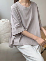 ゆったりドロップショルダー スリットTシャツ
