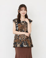 M~2XL ゆったりAライン裾 プリントノースリーブシャツ