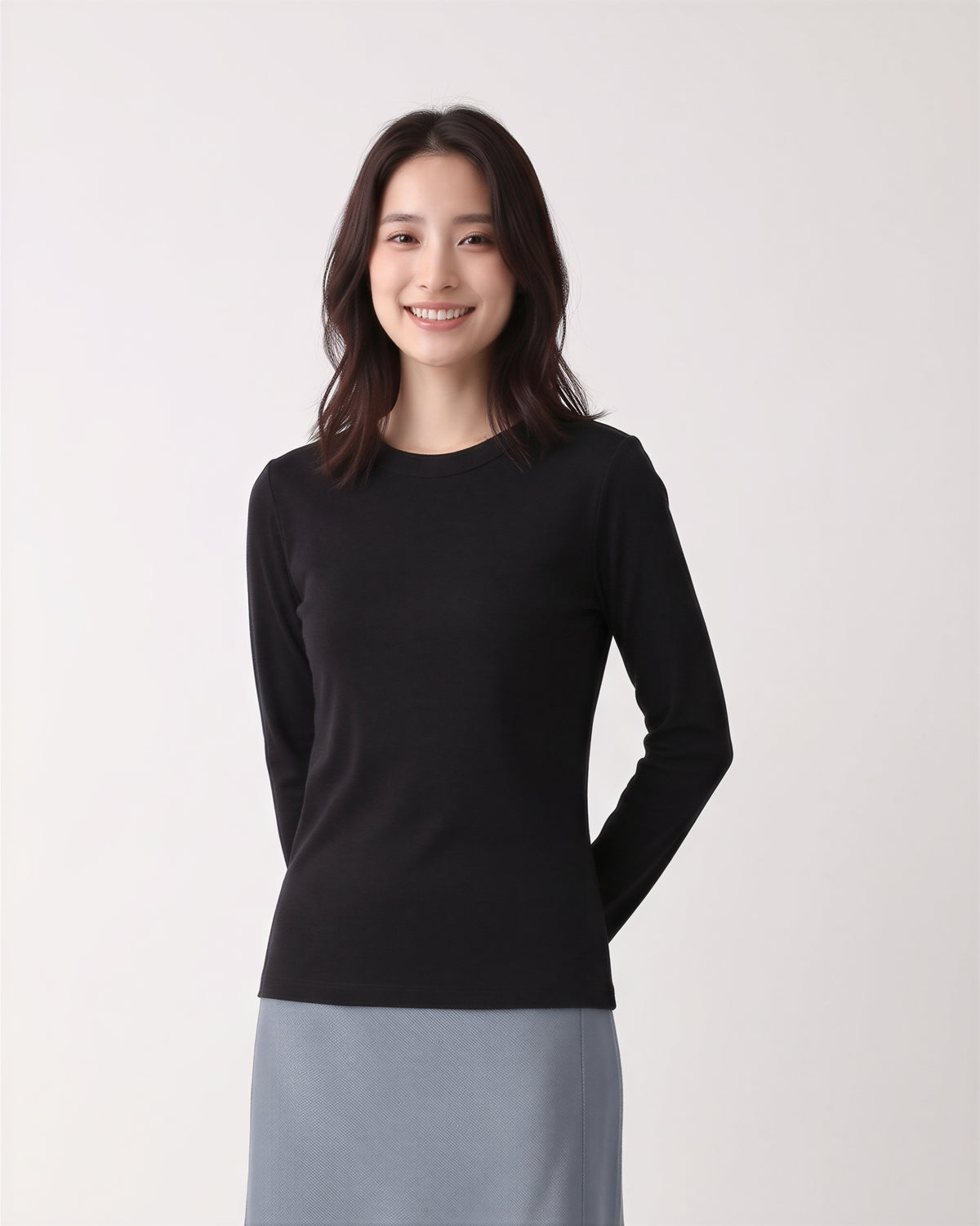 クルーネック スリムフィット 長袖Tシャツ