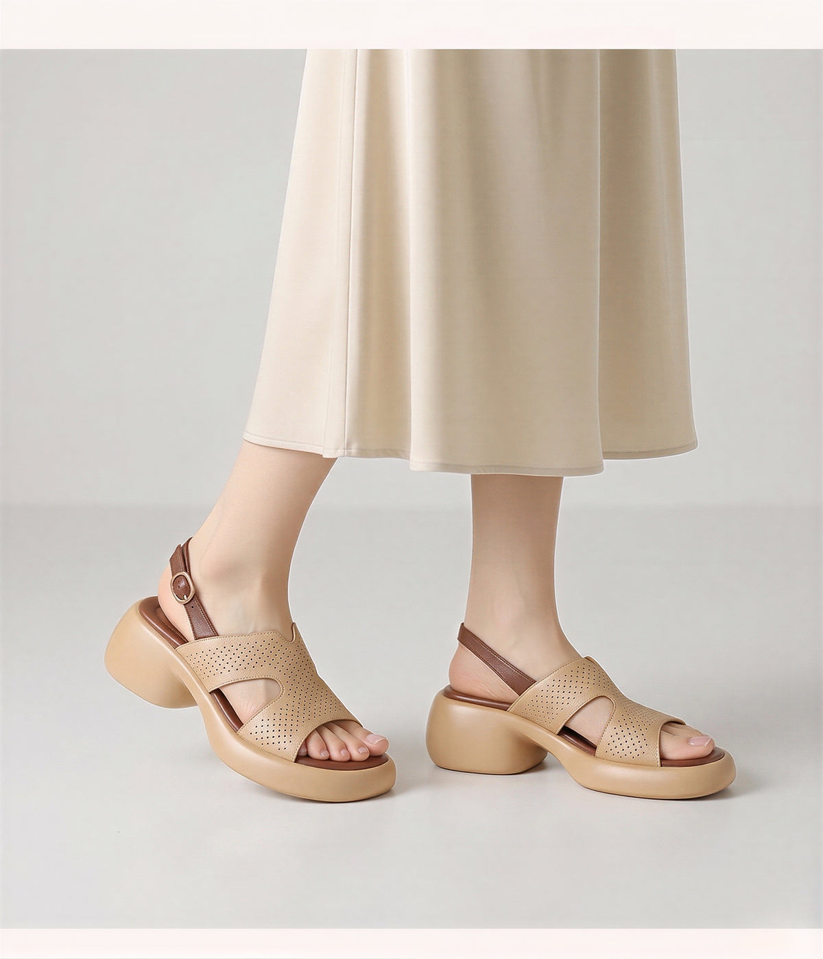 パンチングカットワーク 厚底 バックストラップ レディースサンダル-ライトブラウン-40
