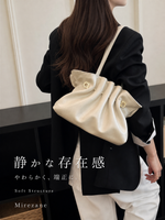 【全4色】立体ギャザー メタルバックルアクセント ギャザートート風ハンドバッグ