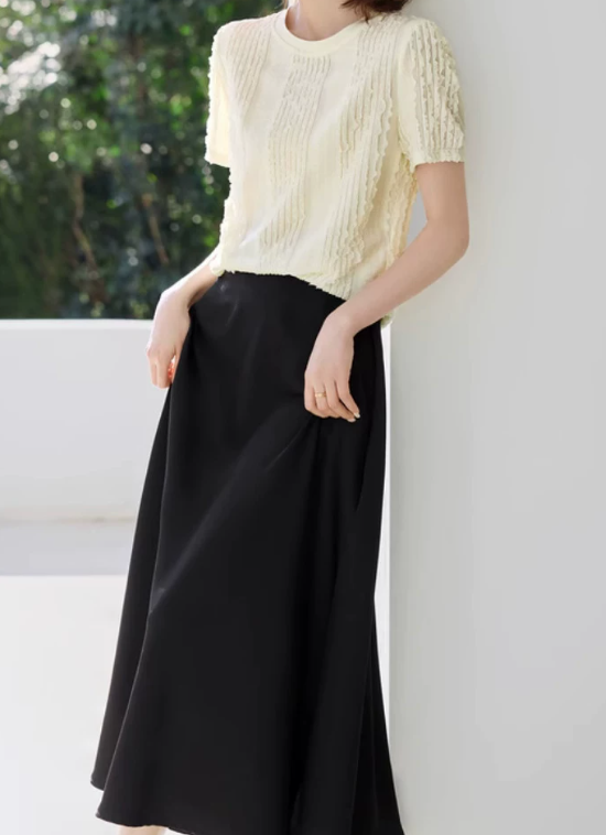 立体プリーツテクスチャー クルーネック スリムフィット 半袖Tシャツ