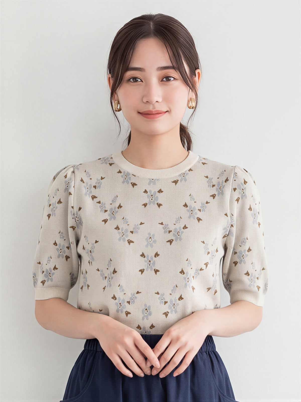 小花柄ジャカード パフスリーブ ニットトップス