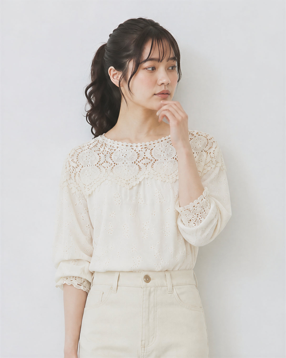 M~2XL カットワークレース切り替え パフスリーブブラウス