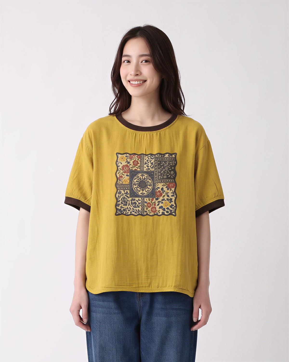 ゆったりクルーネック 配色トリムプリントTシャツ