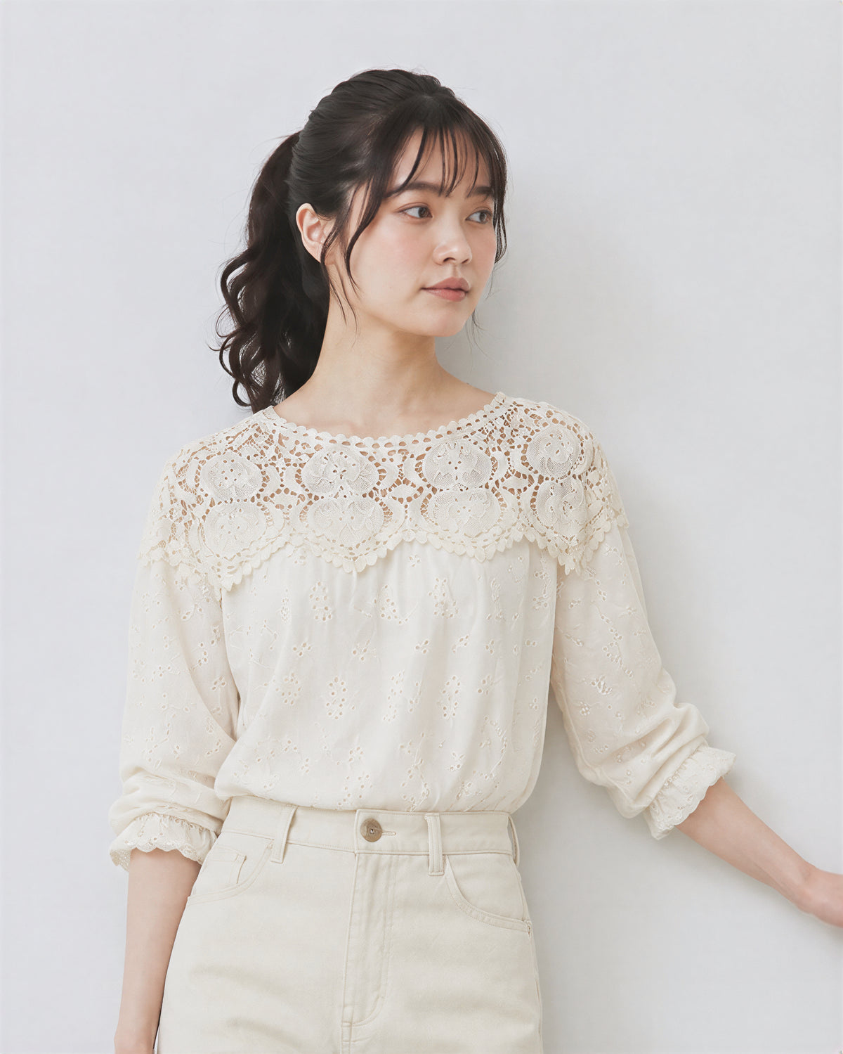 M~2XL カットワークレース切り替え パフスリーブブラウス