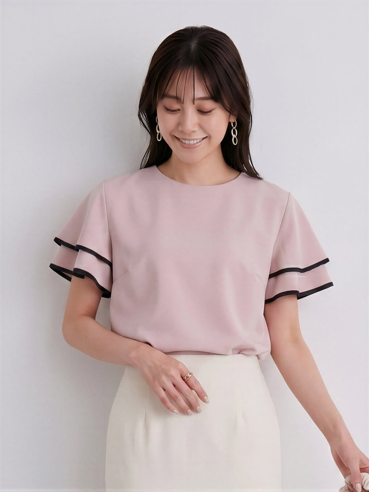 フリルフレアスリーブ 配色パイピングTシャツ