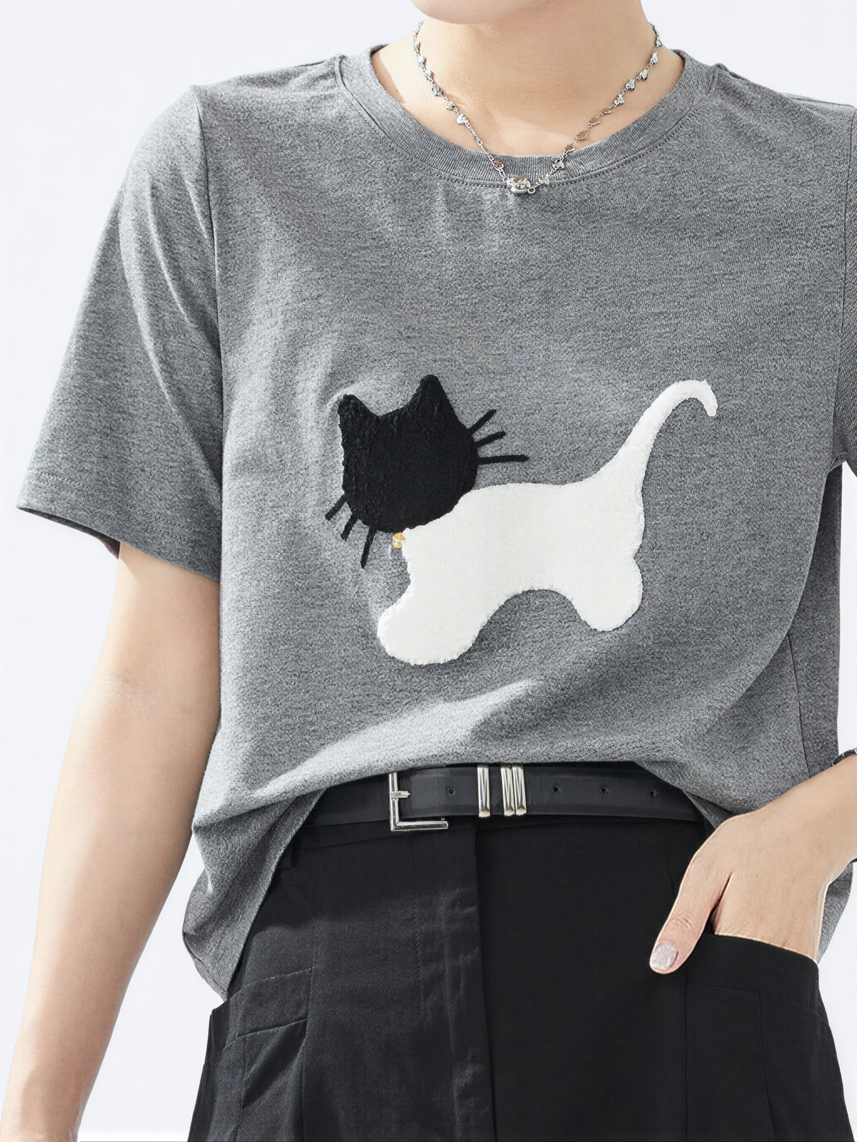 コットン素材、ネコ！子猫刺繍半袖Tシャツデザイン感ゆったりトップス