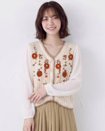 花刺繍入り スカラップヘム ニットカーディガン