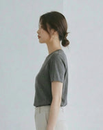 縦ラインスパンコール付き クルーネック ストレート 半袖Tシャツ