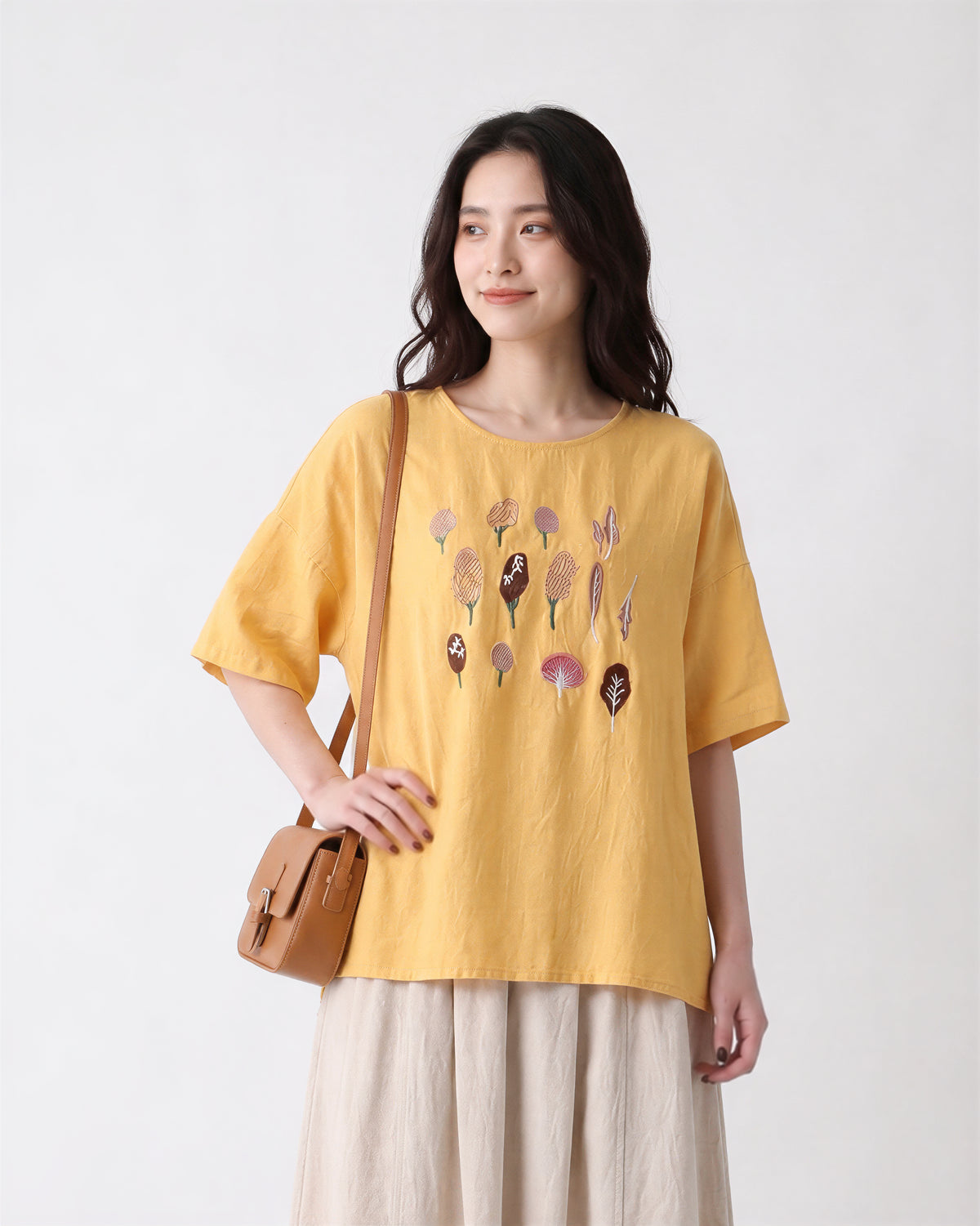 【全3色】M~2XL 刺繍デザイン ゆったり クルーネックTシャツ