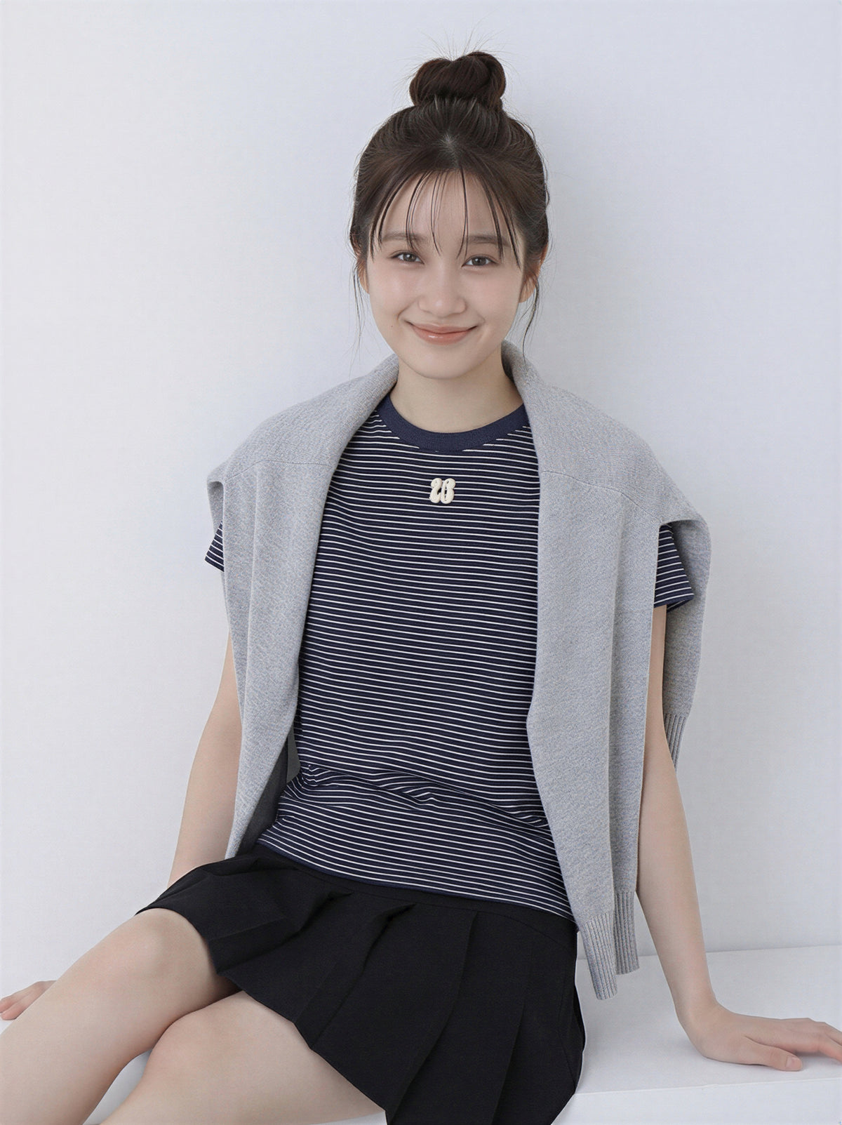 細ボーダー クルーネック スリムフィット 半袖Tシャツ