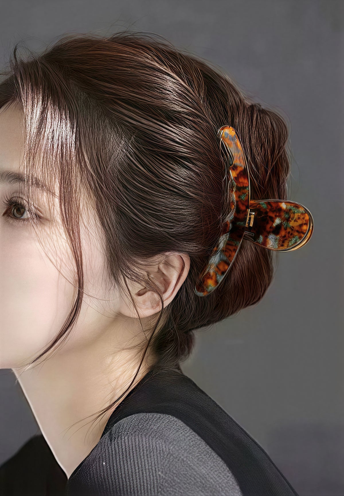 べっ甲風 大きめカーブヘアクリップ