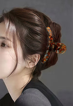 べっ甲風 大きめカーブヘアクリップ