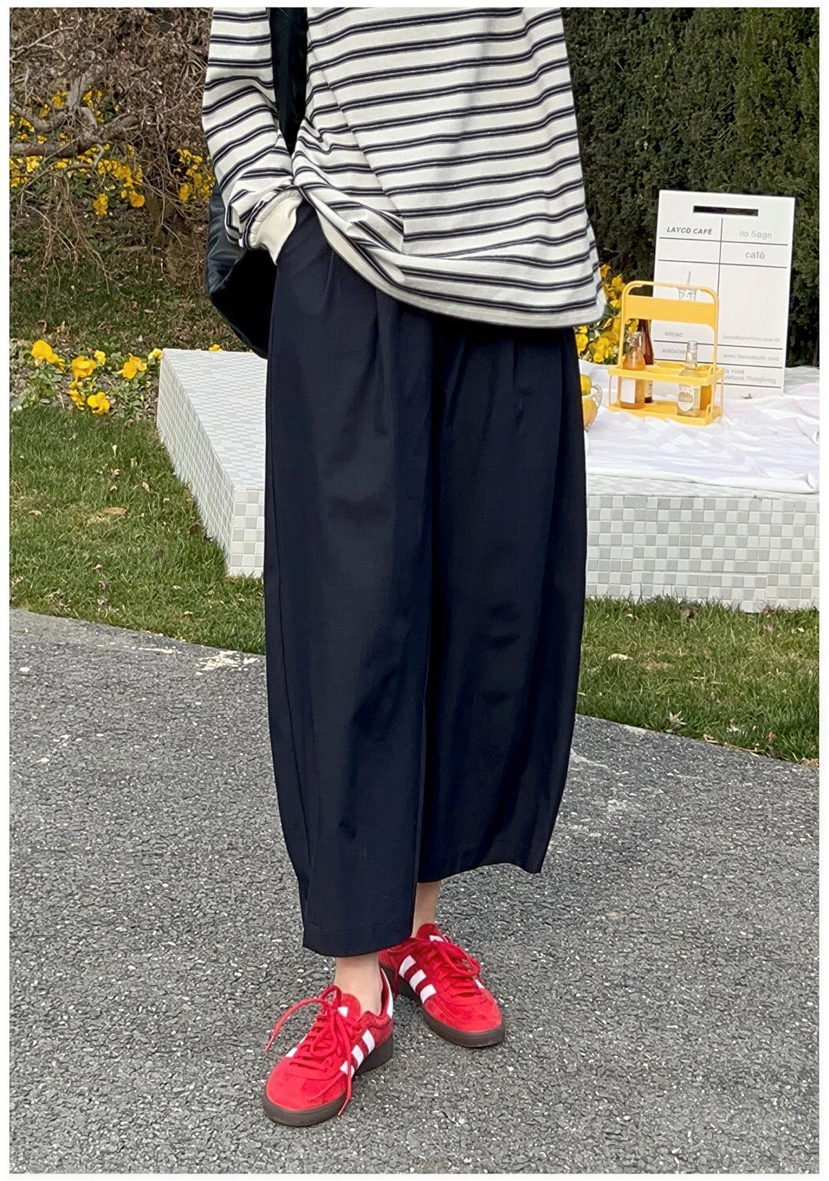 ハイウエストタック入りワイドパンツ