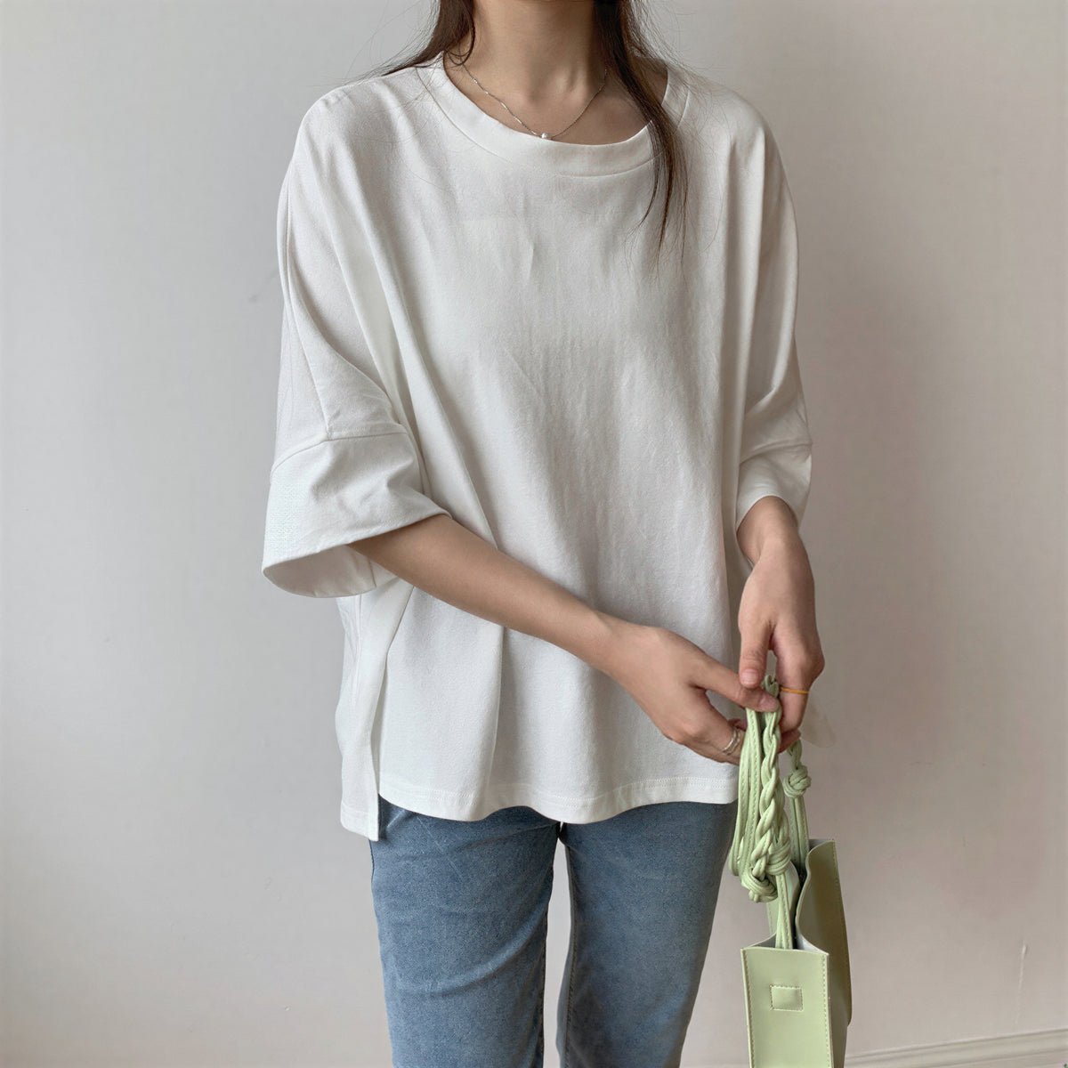 ゆったりドロップショルダー スリットTシャツ