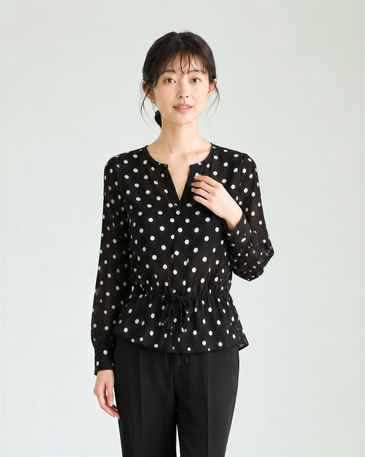 L~4XL ブラックドット ウエストマークブラウス