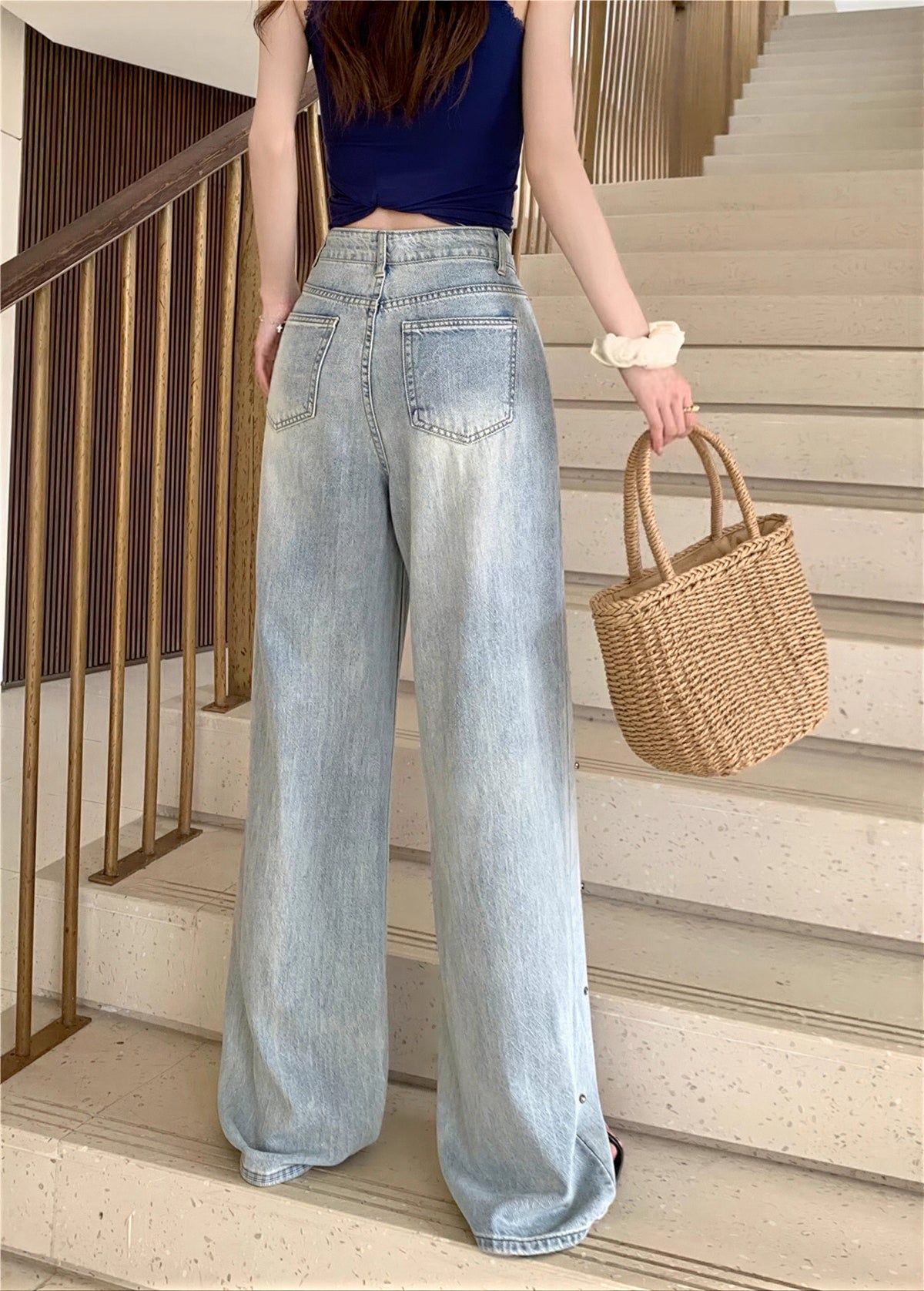 ライトブルー ハイウエスト ビーズ付きワイドデニムパンツ