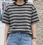 ブラックボーダー ルーズショルダーTシャツ