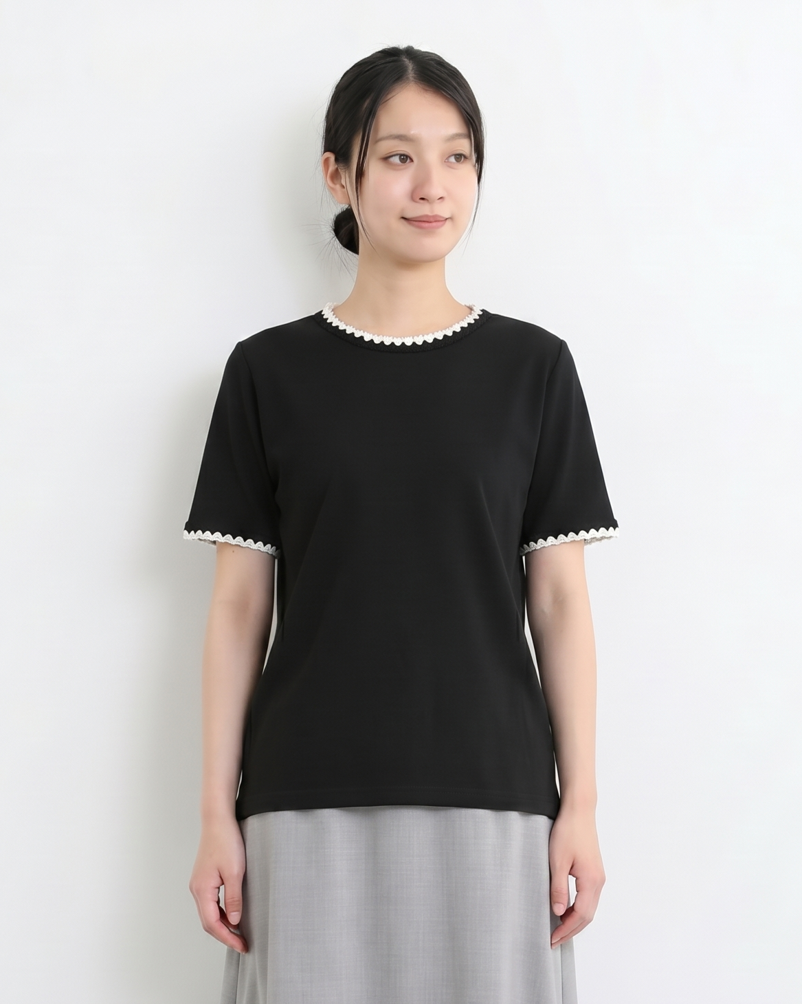 配色メロウフリル縁取り クルーネックTシャツ
