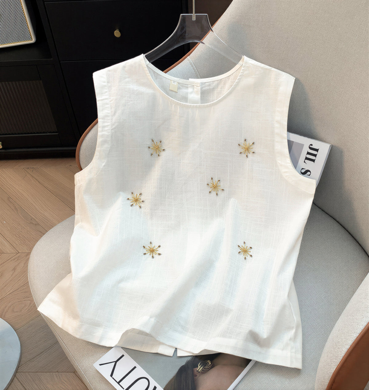 スター刺繍 クルーネック ノースリーブタンクトップ