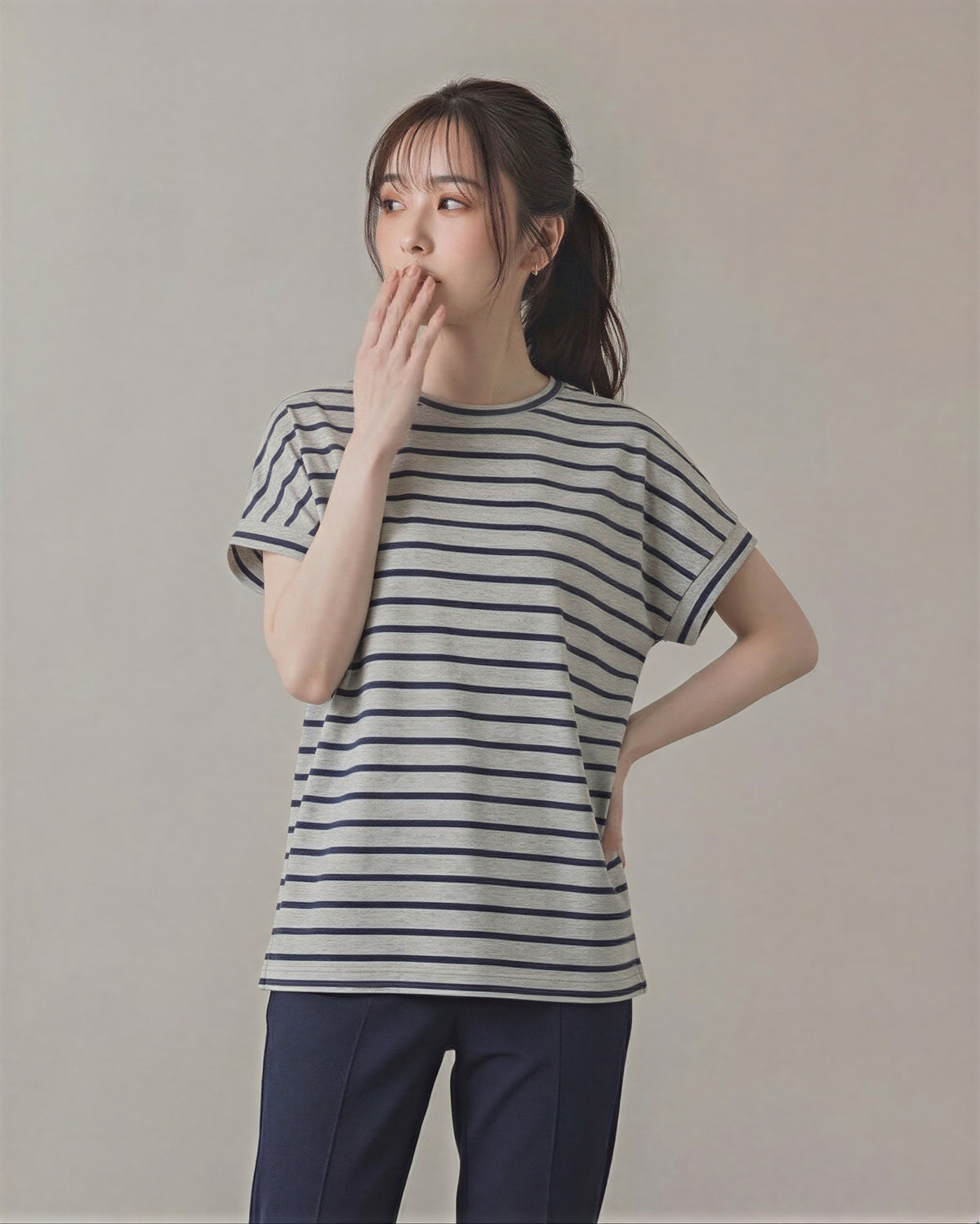 ゆったりドロップショルダー ボーダーTシャツ
