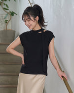 ラウンドネック＆リボンデザイン すっきり見え半袖Tシャツ