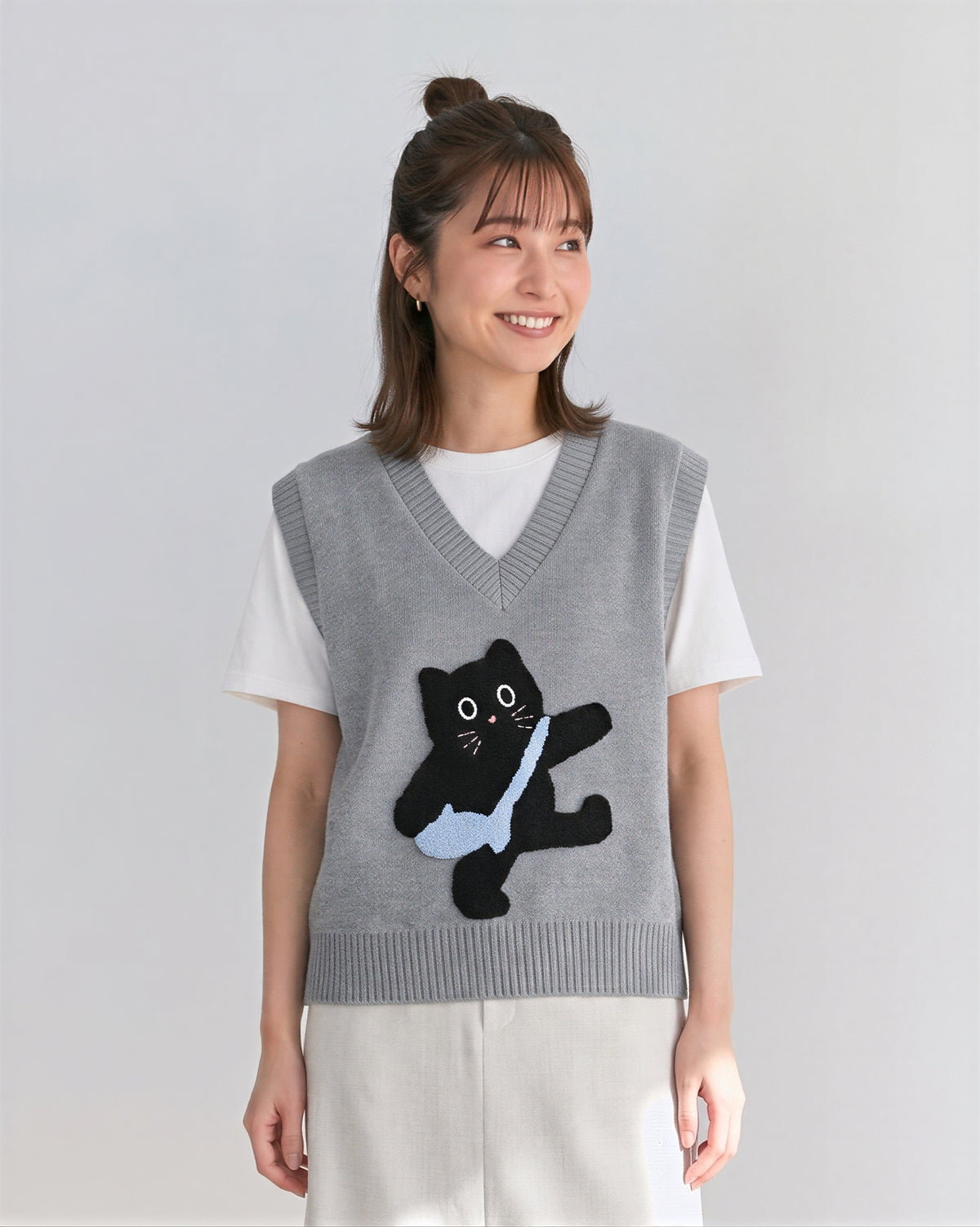 猫ジャカードVネックゆったりニットベスト