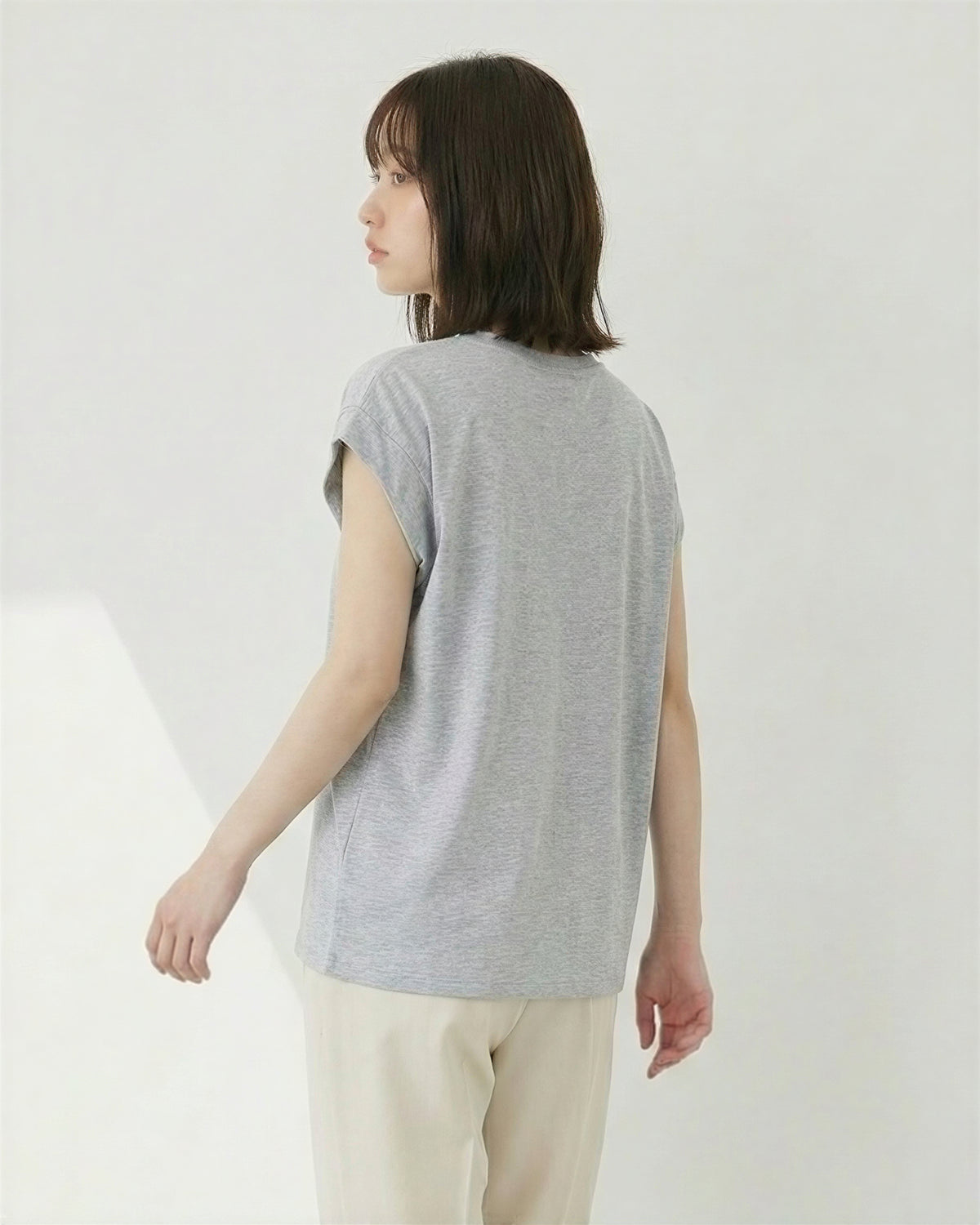 ボーダー柄 ゆったり バットスリーブ クルーネックTシャツ