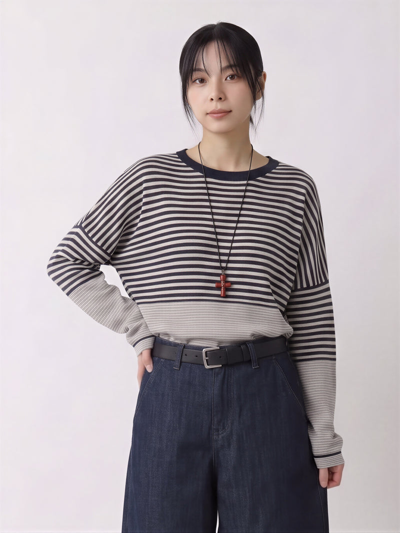 ゆったりドロップショルダー・ブラック×ホワイトボーダー・切り替え長袖ニット