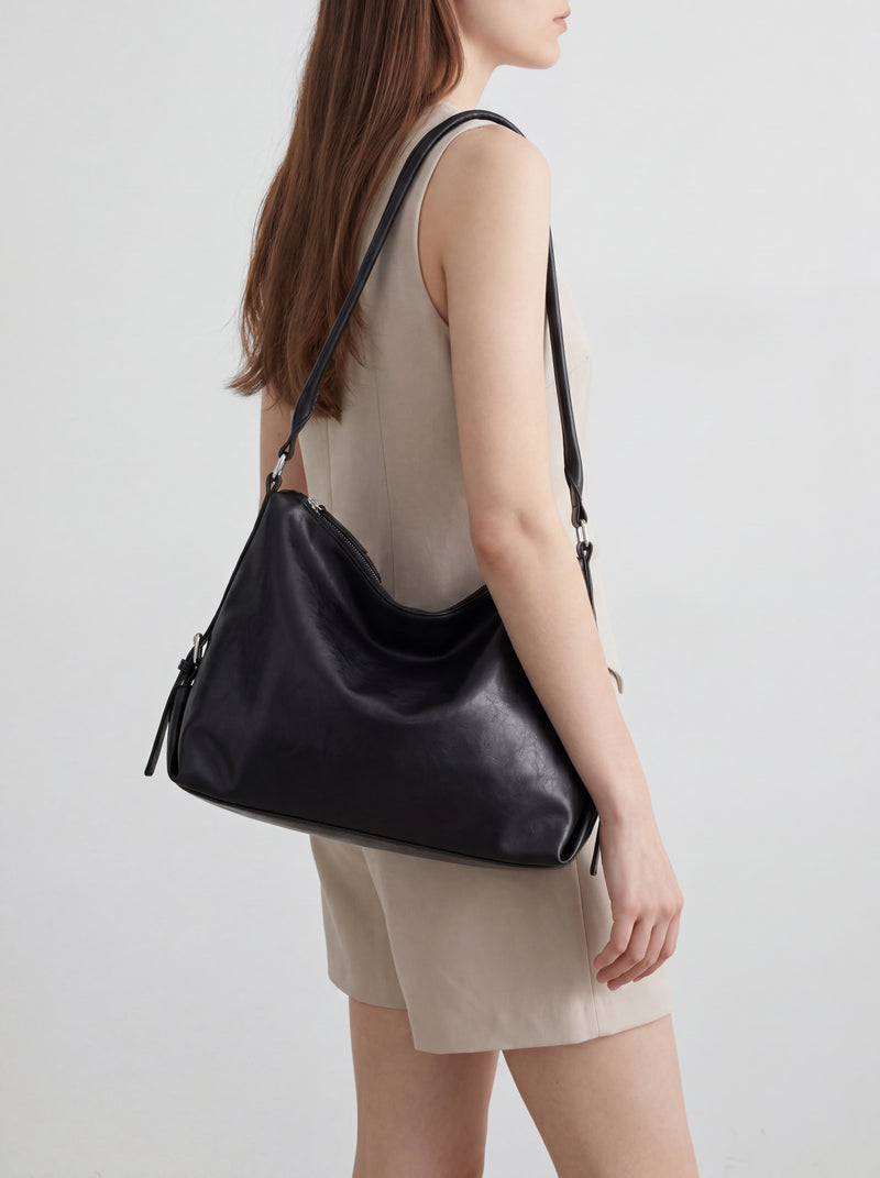 抜け感ギャザー なめらかフォルム ワンショルダー脇下バッグ-ブラック-FREE