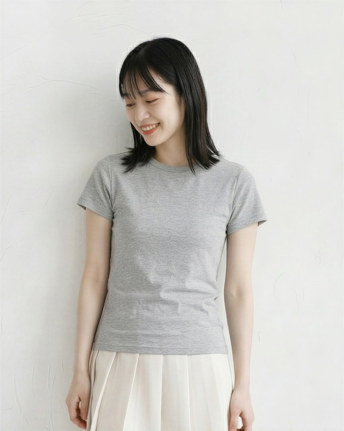美シルエット見え クルーネック 半袖Tシャツ
