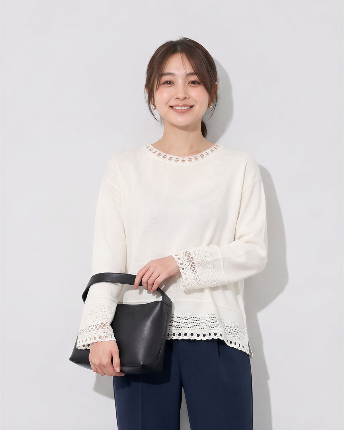 S~2XL 透かしレース付きクルーネックニット