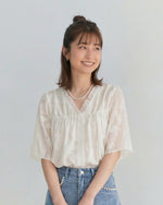 Vネック フリル襟 ジャカード 透け感 ルーズシャツ-ベージュ -L