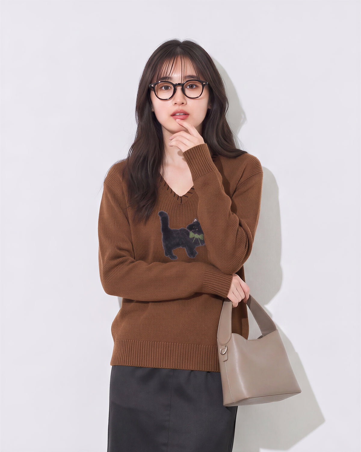 【全2色】S~XL Vネック 透かし縁取り 猫モチーフ ニットトップス