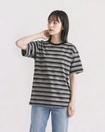 ブラックボーダー ルーズショルダーTシャツ
