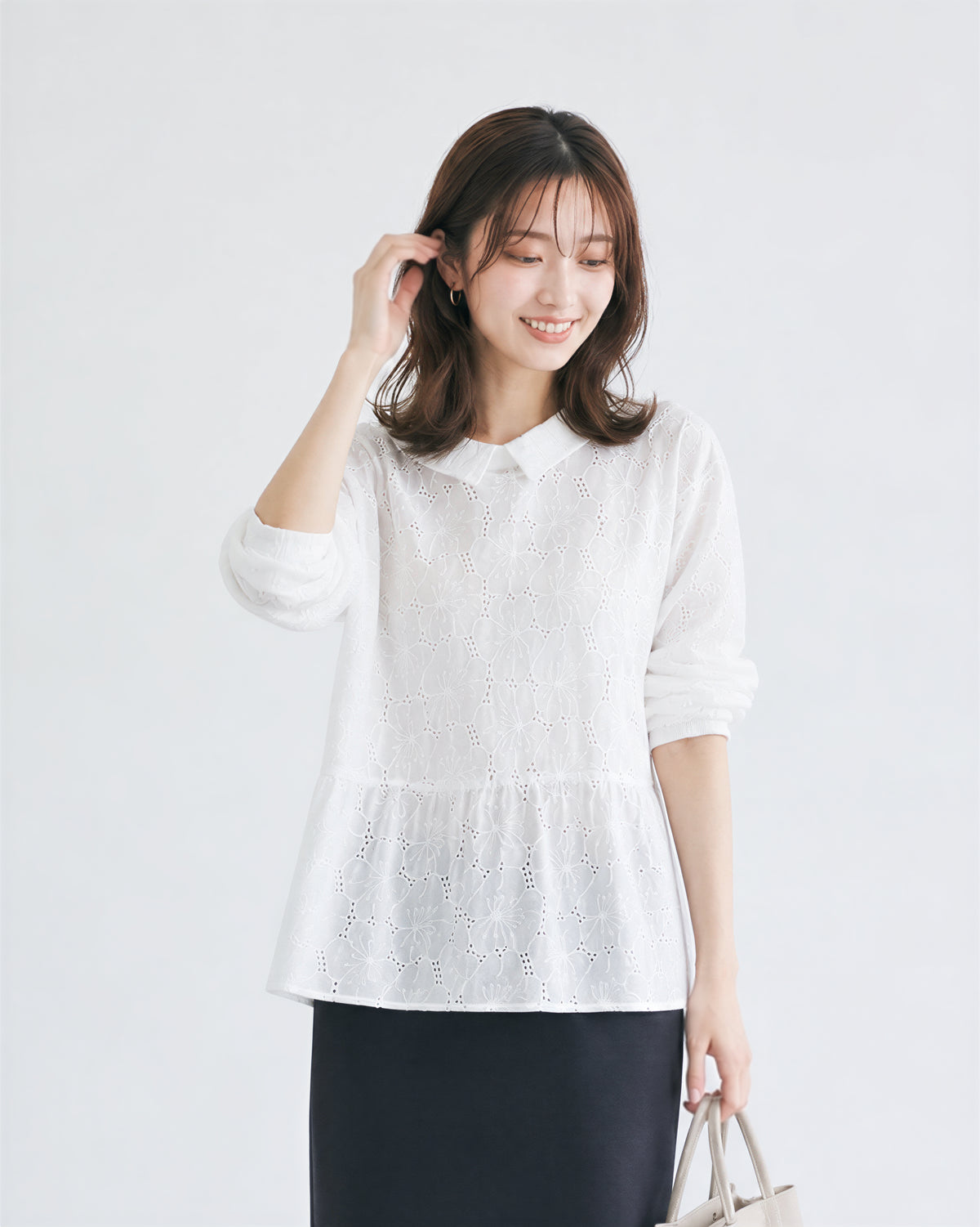 M~2XL ホワイト 透かし柄 襟付き ゆったり長袖シャツ
