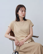 サイドウエストツイストギャザー アシンメトリーヘム 半袖Tシャツ