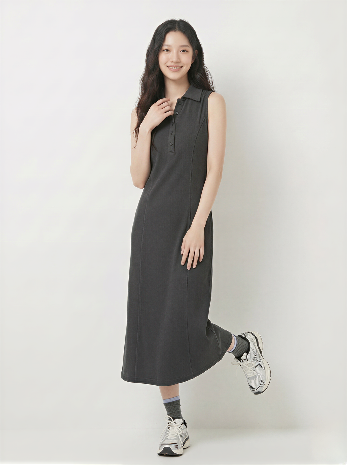 襟付き・ボタン前立て スリムフィット ミモレ丈 ノースリーブワンピース