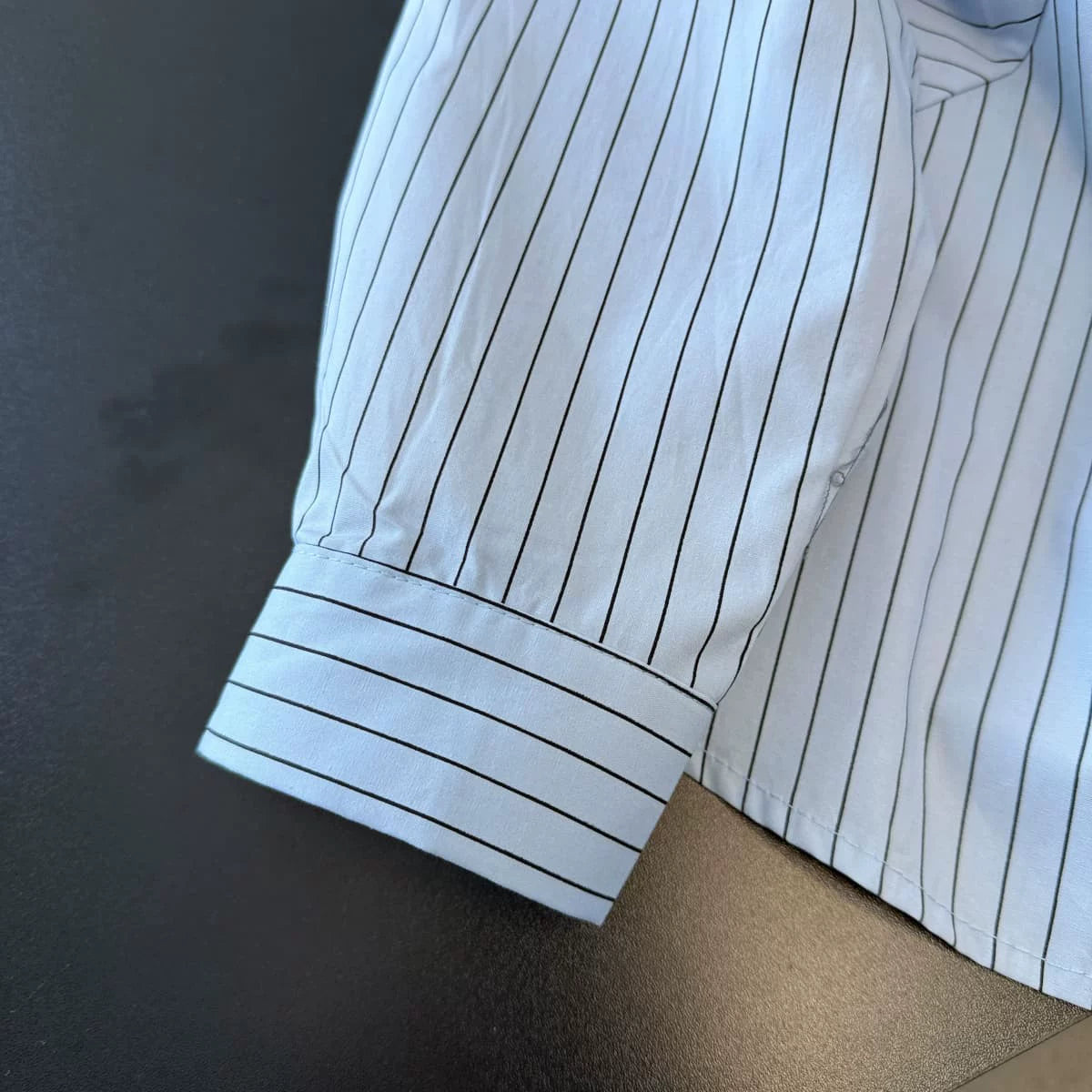 【秋新作】L~4XL 切り替えストライププリントシャツ
