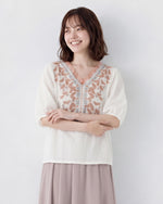 M~2XL Vネック 刺繍パフスリーブTシャツ