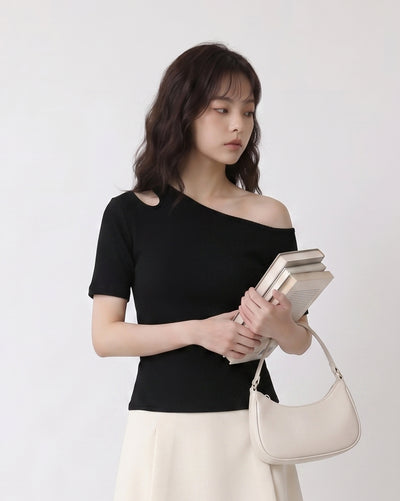 アシンメトリーショルダー 肩見せ カットアウト スリムTシャツ