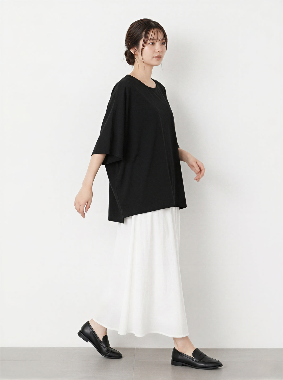 ラウンドネック ルーズ バットスリーブTシャツ